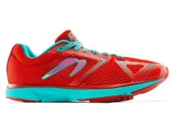 NEWTON RUNNING Distance S 11 (Damen)